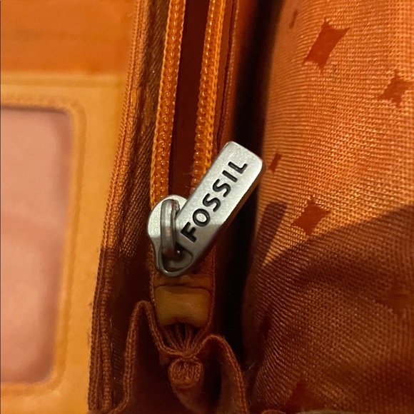 Fossil Tan Leather Wallet with Silver Accent-As Is - Picture 9 of 13